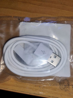 Mac 30 Pin USB charging/data cable new