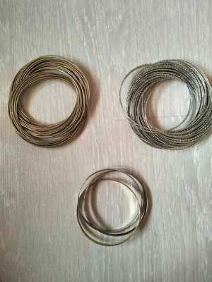 Vintage hoop bracelets like new, set of 2+1 gold and silver