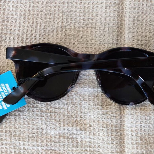 Solo-Solis NDL5546 sunglasses new, tortoise gray/brown frame
