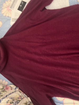 Cotton turtleneck used, long, red, soft and warm