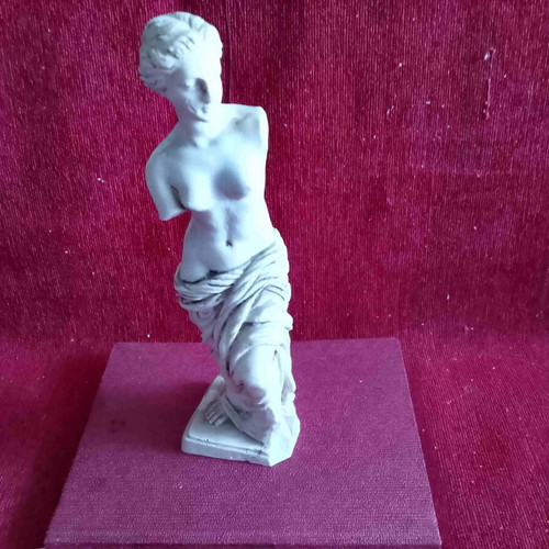 Aphrodite statue 1970-80 used, marble powder collectible