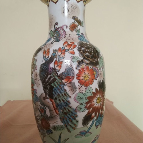 Hand-painted vase used, 38 centimeters
