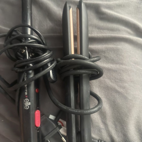 Curling iron and hair straightener like new