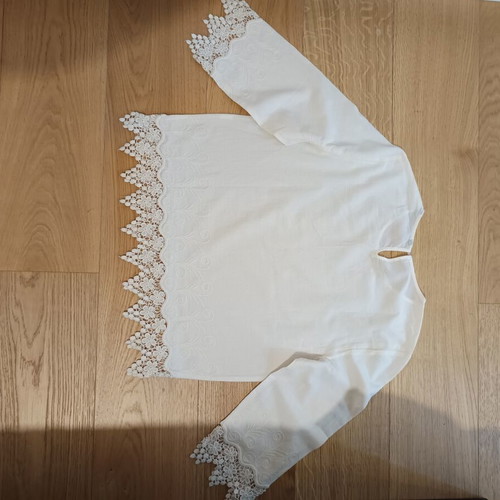 Zara women's blouse medium with embroidery, like new, beige