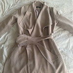 Only trench coat like new, beige gray