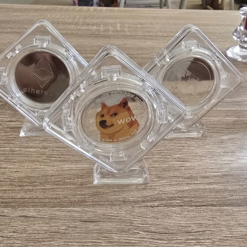 Collectible Crypto Coins Ethereum, Dogecoin & XRP, like new, set of 3
