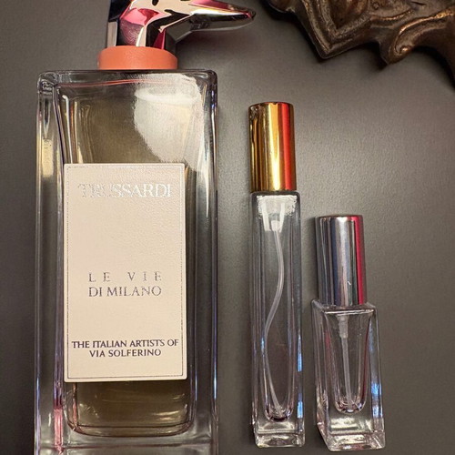 Trussardi The Italian Artists of Via Solferino Eau de Parfum decant 5 ml like new