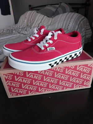 Vans αθλητικά καινούργια κόκκινα νούμερο 33