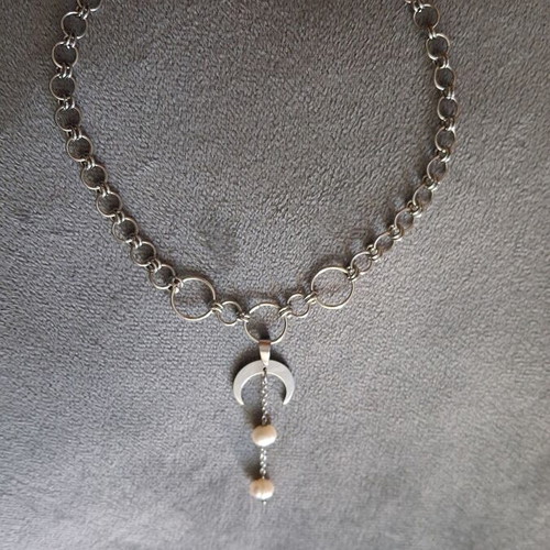 Handmade Stainless Steel Chainmail Choker with Pendant and Fresh Water Pearls