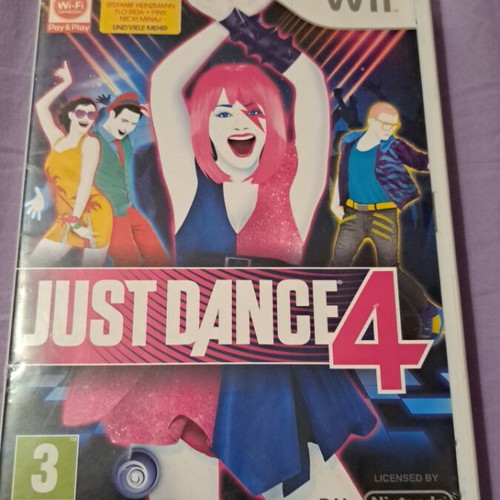 Just Dance 4 Wii U used, non-original case