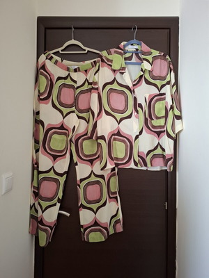 Mango set with airy shirt and elastic waist pants like new, pink and green