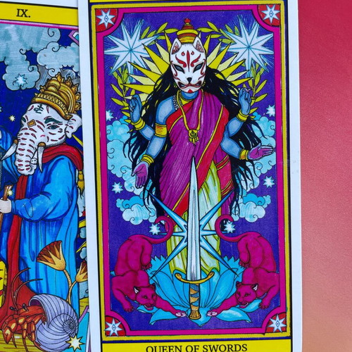 Tarot de El Dios de los Tres artistic cards like new, 78 cards