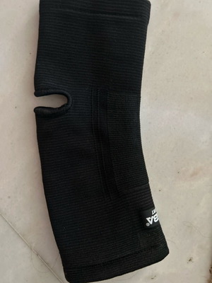 Elastic ankle compression sleeves like new