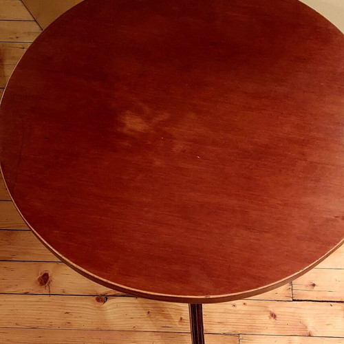 Coffee table made of solid wood like new