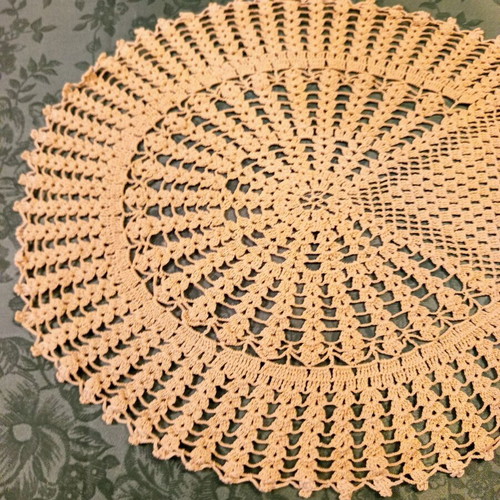 Handmade Crochet Table Runner used, 108x44 cm, ecru vintage