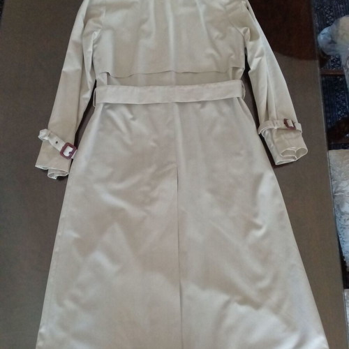 Trench Coat beige-gray with soft warm lining and matching scarf, like new, size M