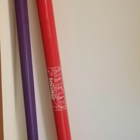 Door pull-up bar like new, red and purple