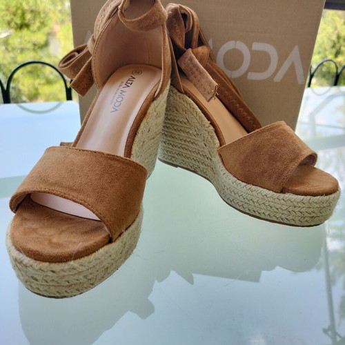 Alta Moda platform sandals size 39, tan