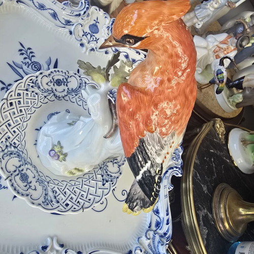 Meissen porcelain figure like new, waxwing on branch