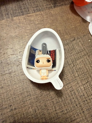 Eleven Pin Stranger Things Kinder Joy figure new