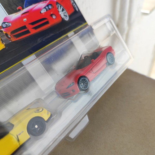 Hot Wheels Premium 2-Pack: 2012 Corvette Z06 & 2003 Dodge Viper SRT-10