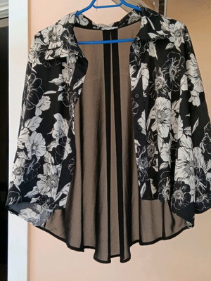 Black and white shirt with sheer back and satin front L like new