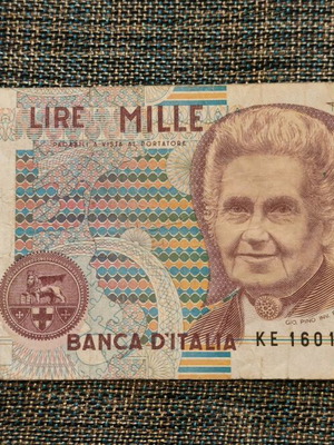 Italy 1000 Lire banknote used