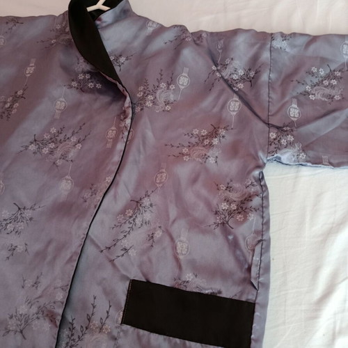 Collectible satin double-sided kimono like new
