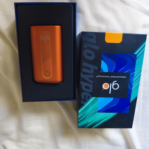 Glo e-cigarette like new with packaging and charger