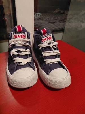 All Star Converse sneakers size 30 like new