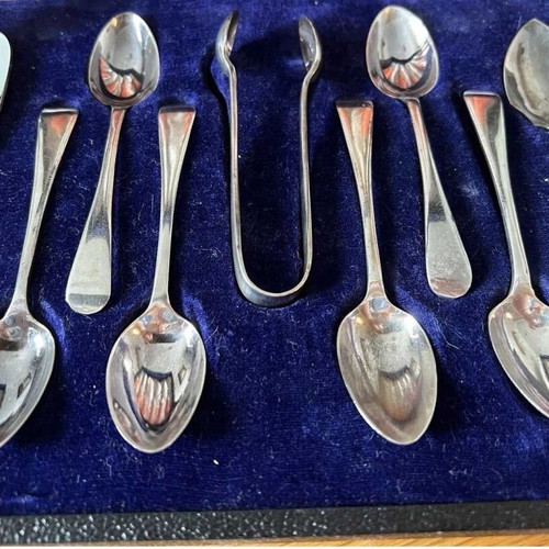 E.P.N.S. vintage silver-plated spoon and knife set new, Victorian style, 1932
