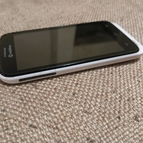Vodafone 975 Smart 3 used mobile phone, white, without charger