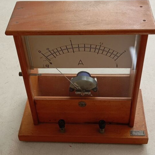 Vintage ammeter used, rare collectible instrument
