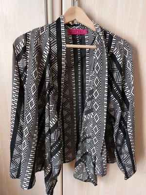 Boohoo kimono thin, like new