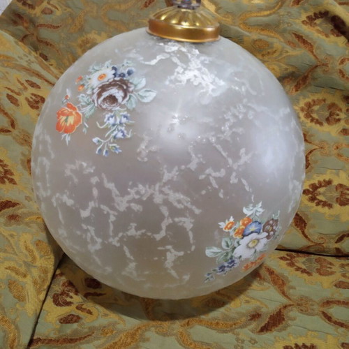 Ceiling light with frosted glass and flowers used