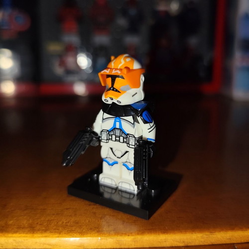 Captain Vaughn Lego minifigure with blasters and shoulder pads