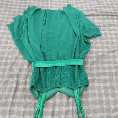 Women's dress used, emerald muslin with satin belt