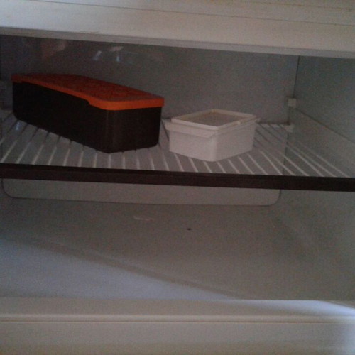 Pitsos refrigerator used, functional, no frost not included