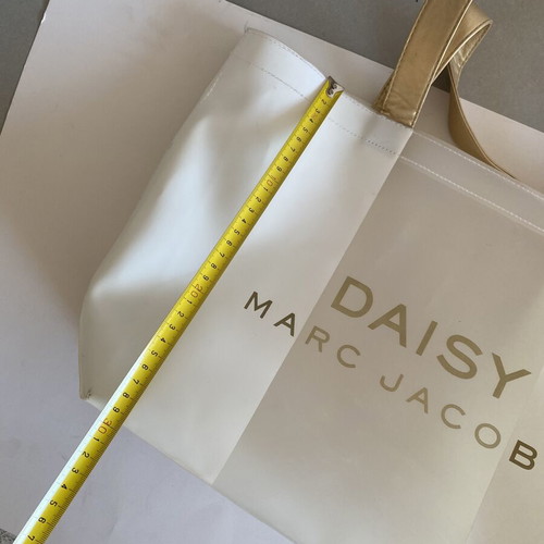 Marc Jacobs Daisy Tote Bag like new, white with gold details