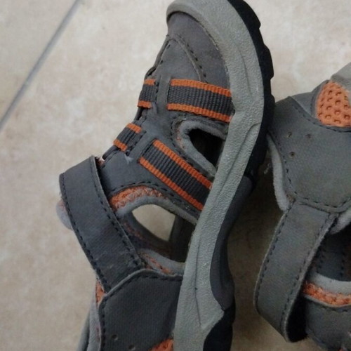 Teva kids sandals like new