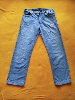 Armani Jeans men's size 32 like new
