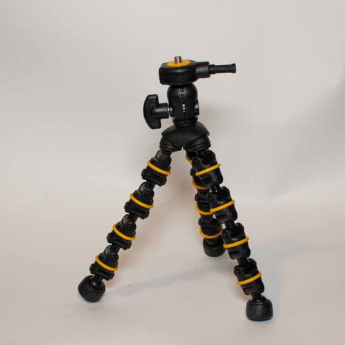 Mini tripod for cameras like new