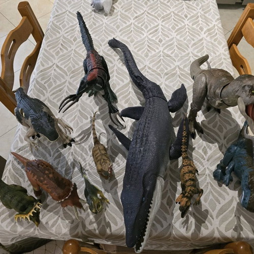 Dinosaur collection like new