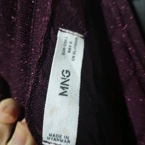 Mango blouse like new with light glitter, size L