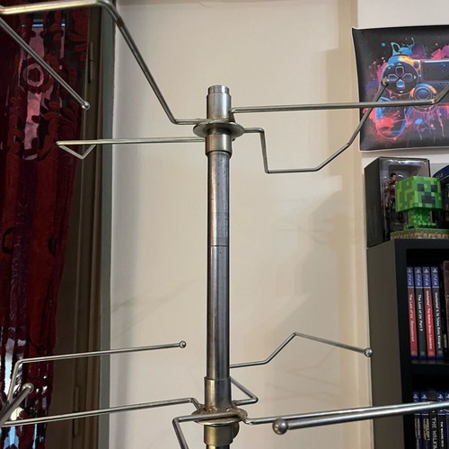 Iron tall rotating stand like new