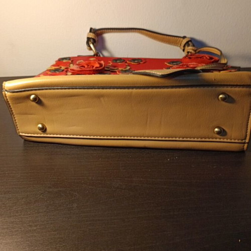 Laura Vita women's handbag like new, beige multicolor