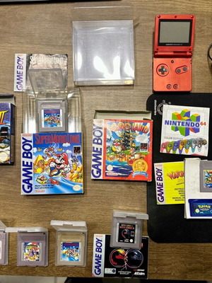 Nintendo Game Boy Advance κόκκινο σαν καινούργιο με συλλογή παιχνιδιών
