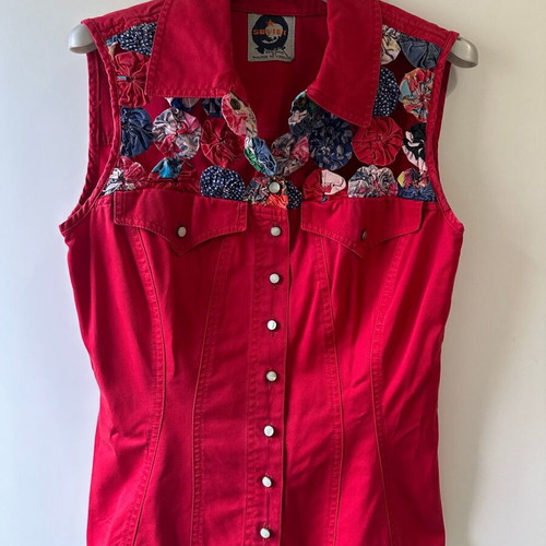 Soviet vintage sleeveless top red, like new, Walter De Virgiliis