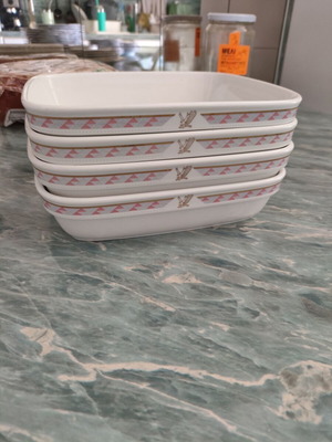 Noritake Japan Inflight Top set of 4 rectangular serving dishes