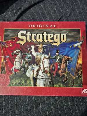 Stratego board game like new, original